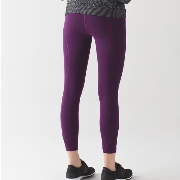 Lululemon Inspire Tight II - Picture 2 of 3